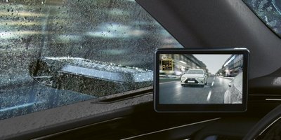 Lexus ES с цифровыми зеркалами доступен в Европе